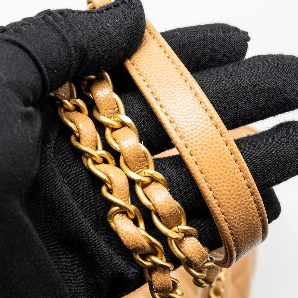 CHANEL MEDIUM COCO HANDLE CAVIAR DARK BEIGE GHW (MICROCHIP)