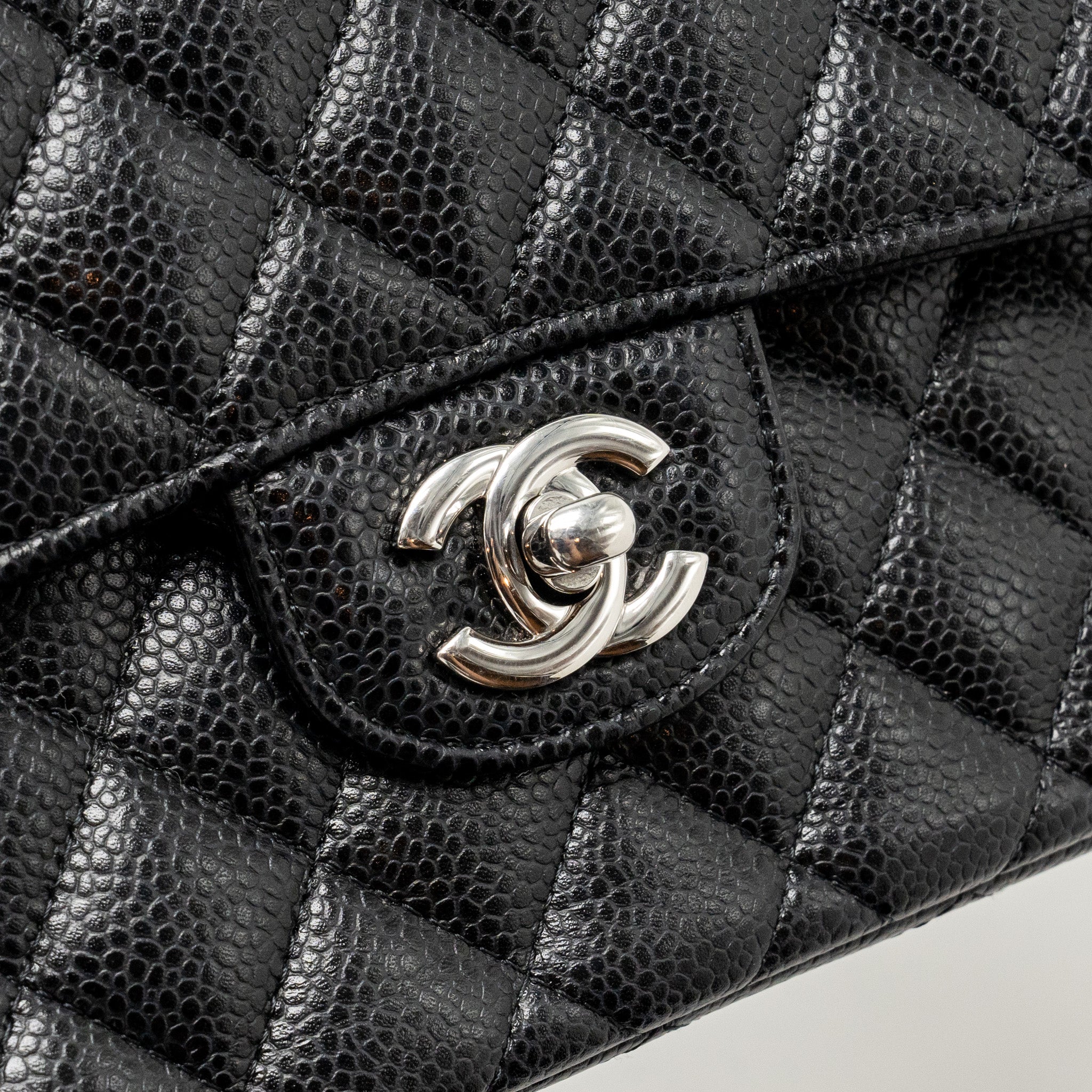 CHANEL SMALL CLASSIC DOUBLE FLAP BAG CAVIAR BLACK SHW (MICROCHIP)