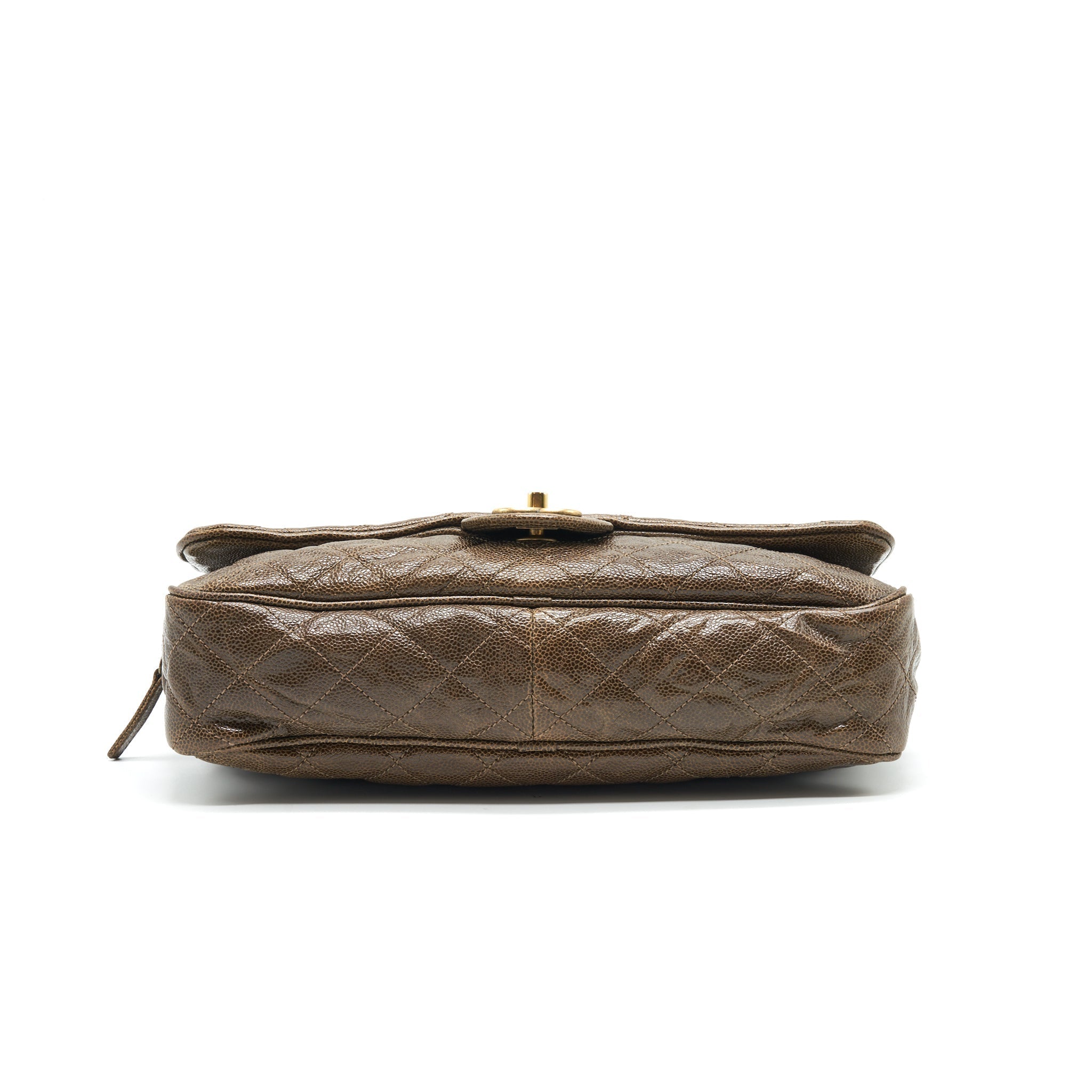 CHANEL SEASONAL CAVIAR JUMBO FLAP BAG WITH GHW
