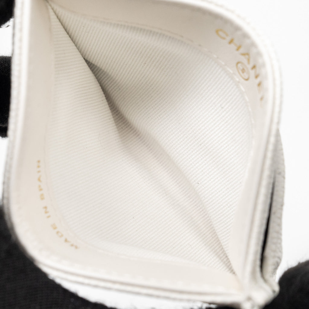CHANEL CLASSIC CARD HOLDER CAVIAR WHITE LGHW (MICROCHIP)