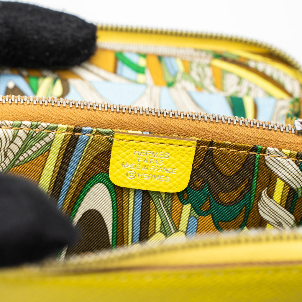 HERMES SILK IN COMPACT WALLET EPSOM LIME/SESAME SHW