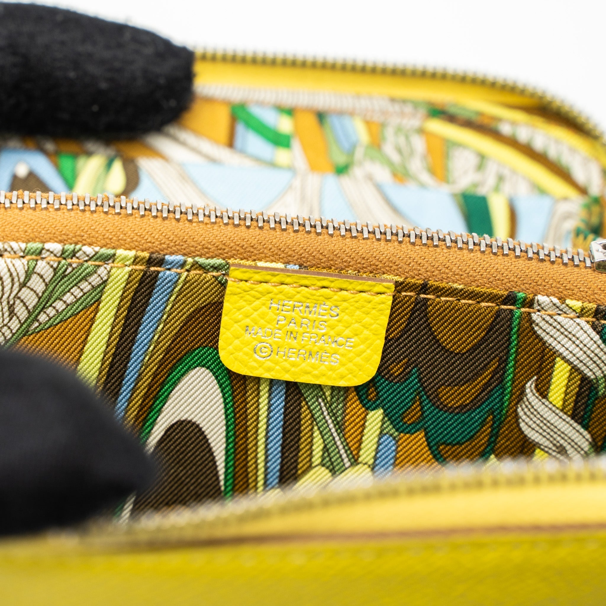 HERMES SILK IN COMPACT WALLET EPSOM LIME/SESAME SHW