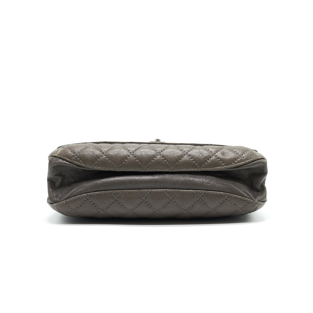 CHANEL SEASONAL JUMBO CAVIAR FLAP BAG GREY WITH RUTHENIUM HARDWARE