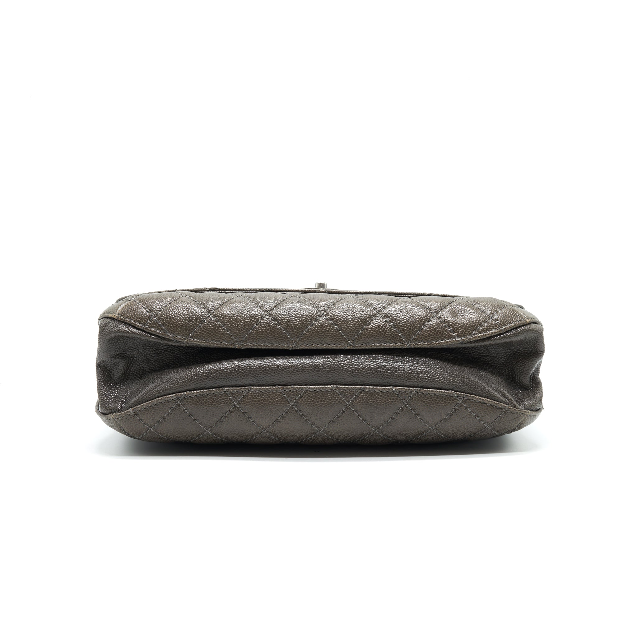 CHANEL SEASONAL JUMBO CAVIAR FLAP BAG GREY WITH RUTHENIUM HARDWARE