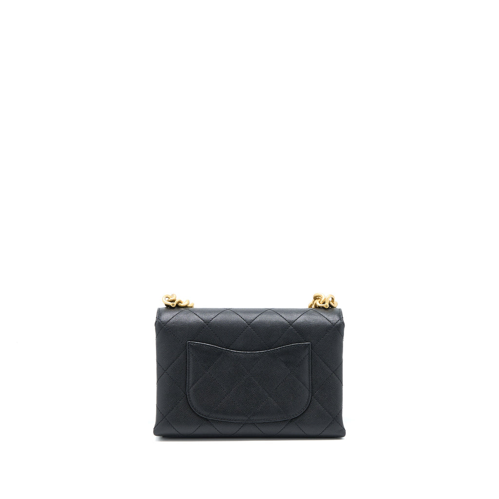 CHANEL DETAIL CHAIN FLAP BAG GRAINED CALFSKIN BLACK GHW (MICROCHIP)
