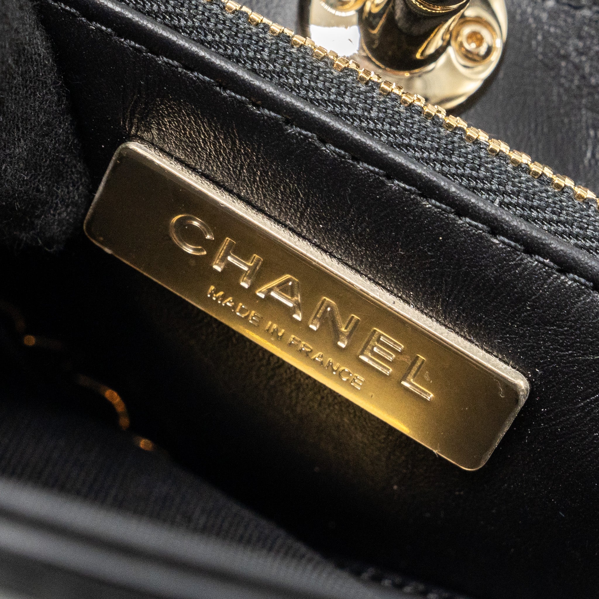 CHANEL 23A MINI 31 BAG CALFSKIN BLACK LGHW (MICROCHIP)
