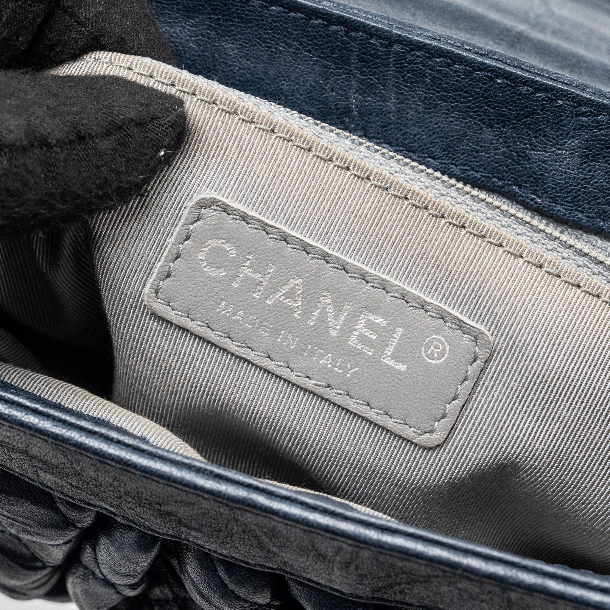 CHANEL MINI ROUND FLAP BAG WITH CHAIN AGED CALFSKIN NAVY SHW