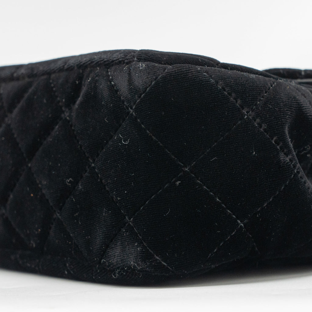 CHANEL 23B HOBO BAG VELVET BLACK GHW (MICROCHIP)