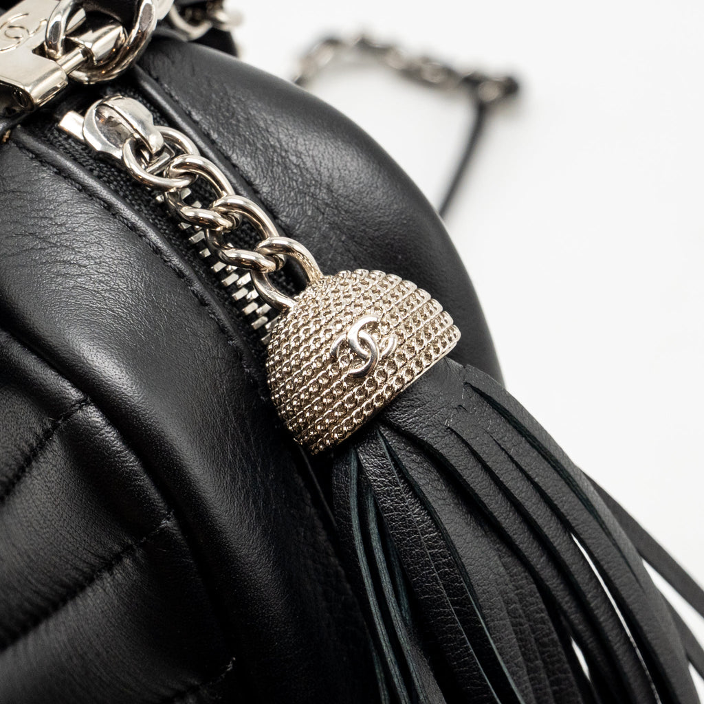CHANEL DIAGONAL CHEVRON CAMERA BAG WITH DETAILED TASSEL CALFSKIN BLACK SHW