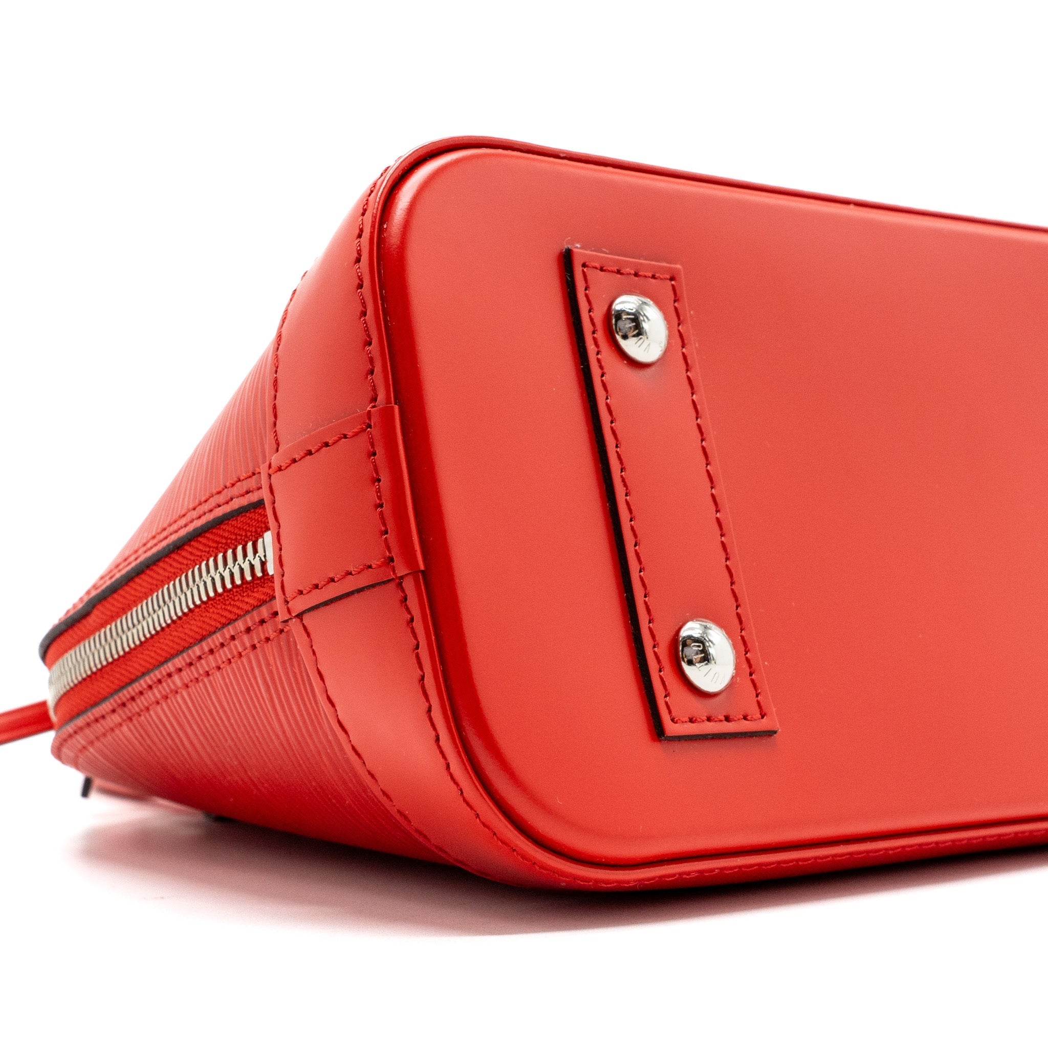 LOUIS VUITTON ALMA BB EPI RED SHW