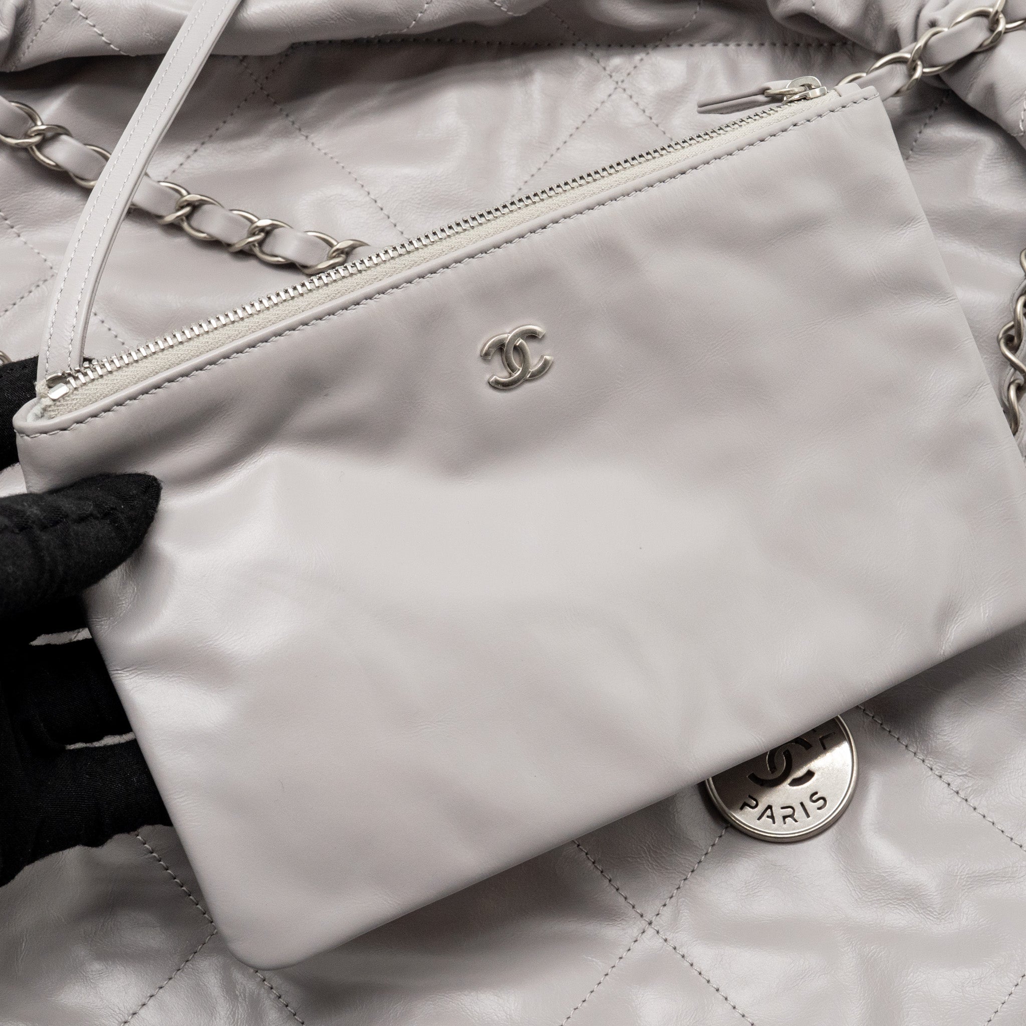 CHANEL MEDIUM 22 BAG SHINY CALFSKIN GREY SHW (MICROCHIP)