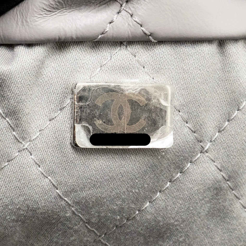 CHANEL MEDIUM 22 BAG SHINY CALFSKIN GREY SHW (MICROCHIP)