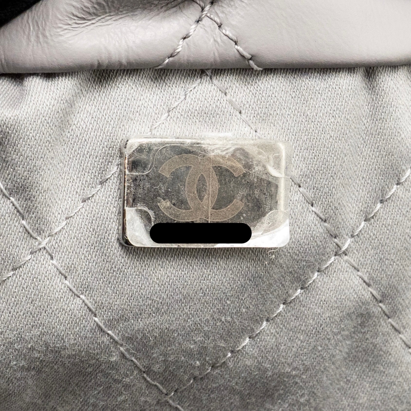 CHANEL MEDIUM 22 BAG SHINY CALFSKIN GREY SHW (MICROCHIP)