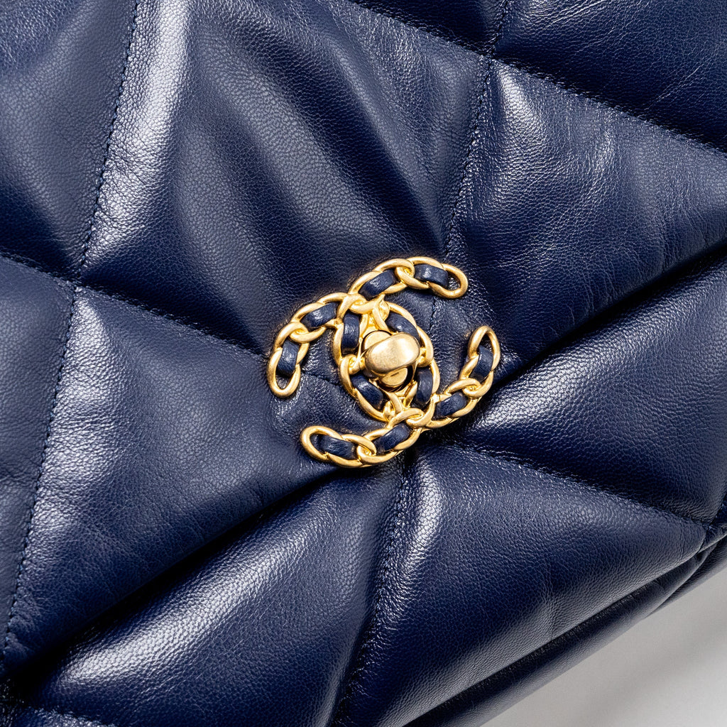 CHANEL MAXI 19 BAG GOATSKIN DARK BLUE MULTICOLOUR HARDWARE