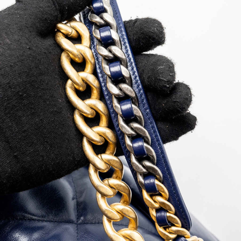 CHANEL MAXI 19 BAG GOATSKIN DARK BLUE MULTICOLOUR HARDWARE
