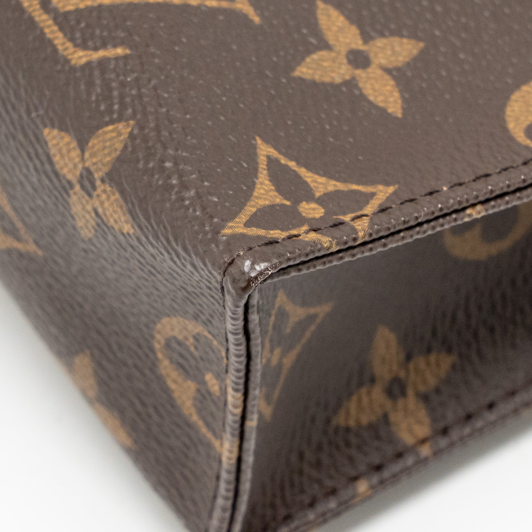 LOUIS VUITTON TOILETRY POCHETTE 26 MONOGRAM CANVAS GHW