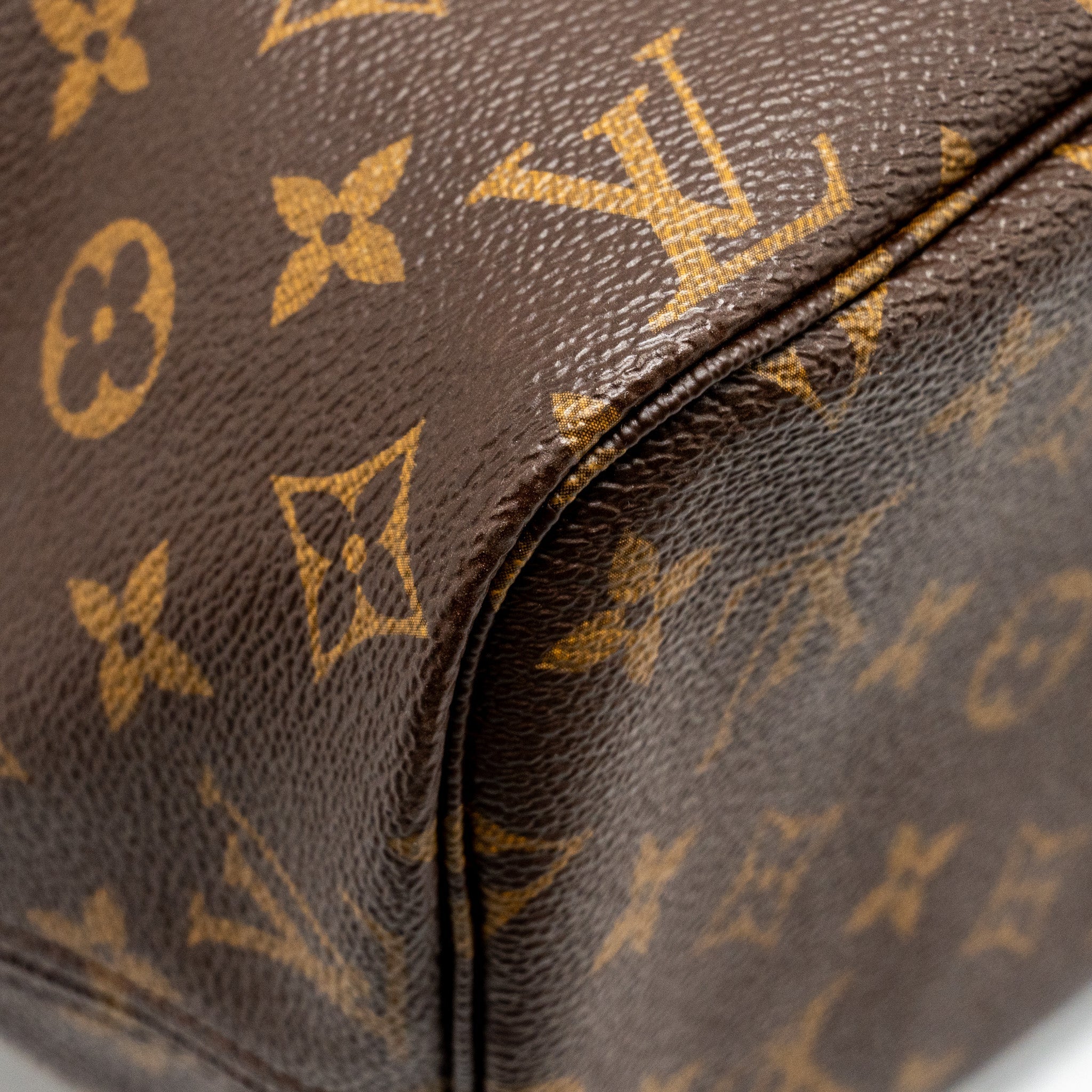 LOUIS VUITTON NEVERFULL MM MONOGRAM CANVAS GHW