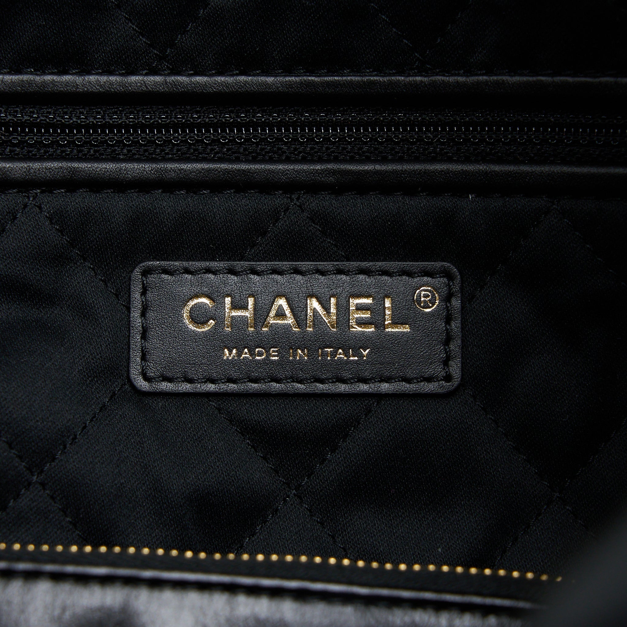 CHANEL SMALL 22 BAG GOLD LETTER SHINY CALFSKIN BLACK GHW (MICROCHIP)
