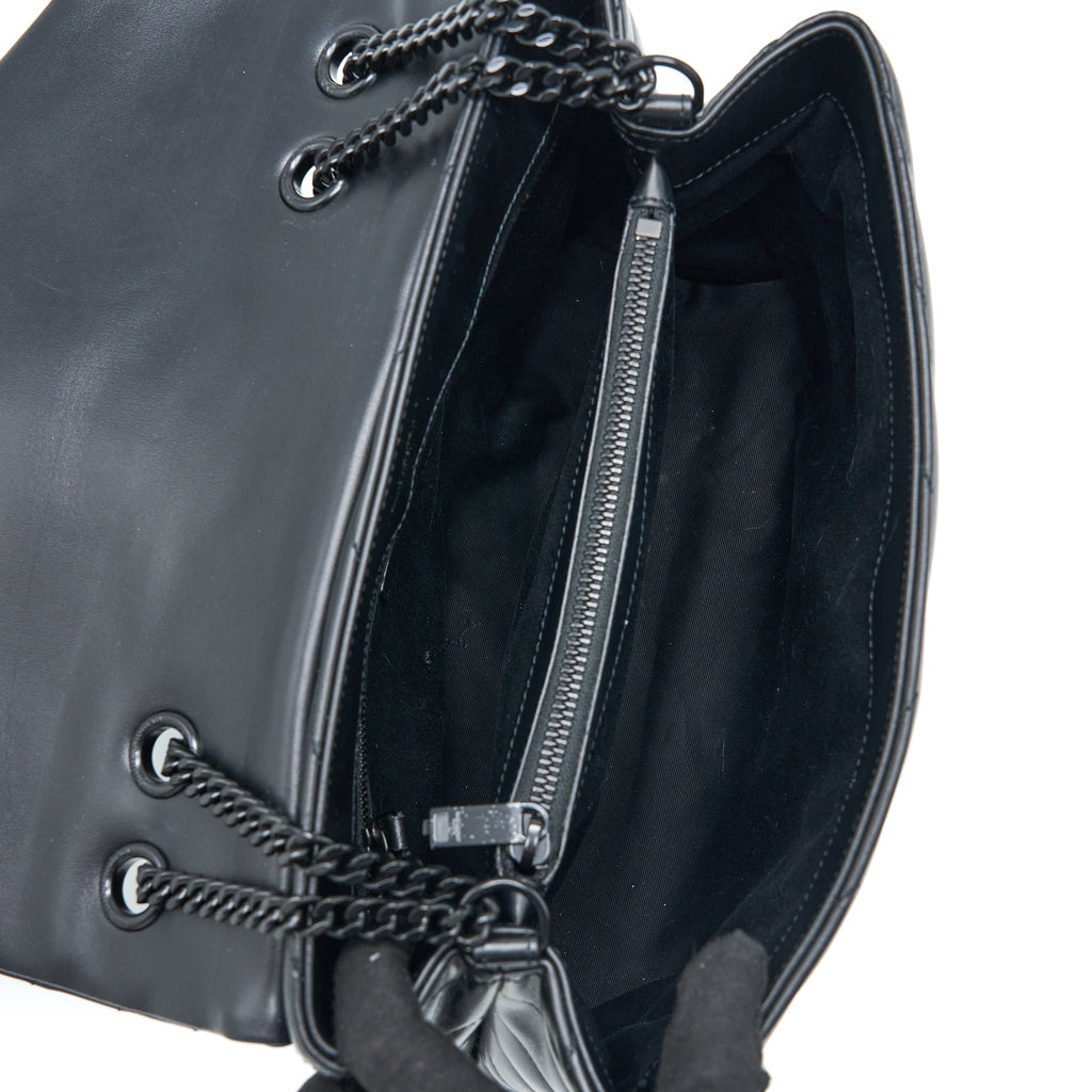 SAINT LAURENT / YSL MEDIUM LOULOU SHOULDER BAG CALFSKIN BLACK WITH BLACK HARDWARE