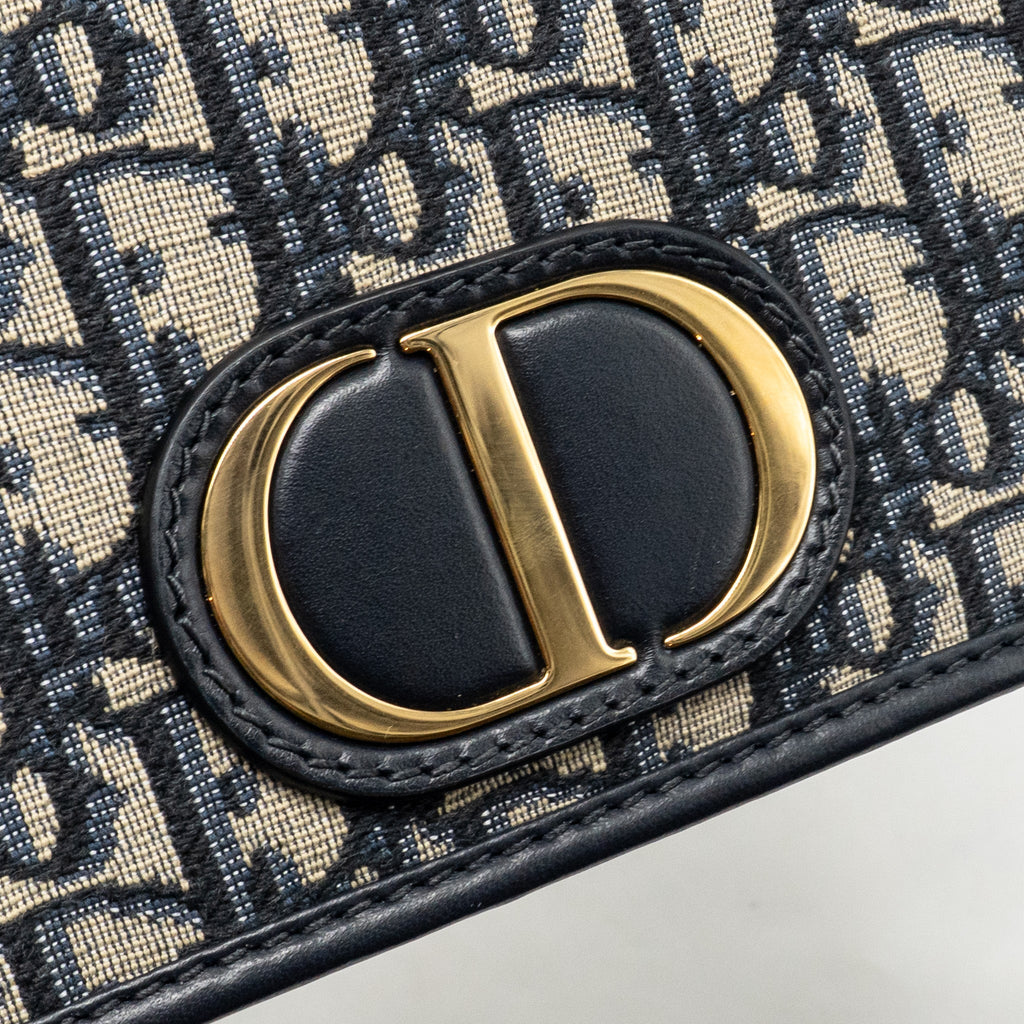 DIOR 2-IN-1 30 MONTAIGNE POUCH DIOR OBLIQUE JACQUARD BLUE GHW