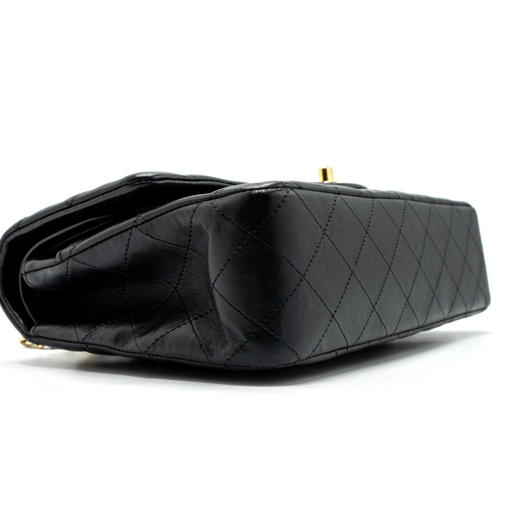 CHANEL MEDIUM CLASSIC FLAP BAG LAMBSKIN BLACK GHW