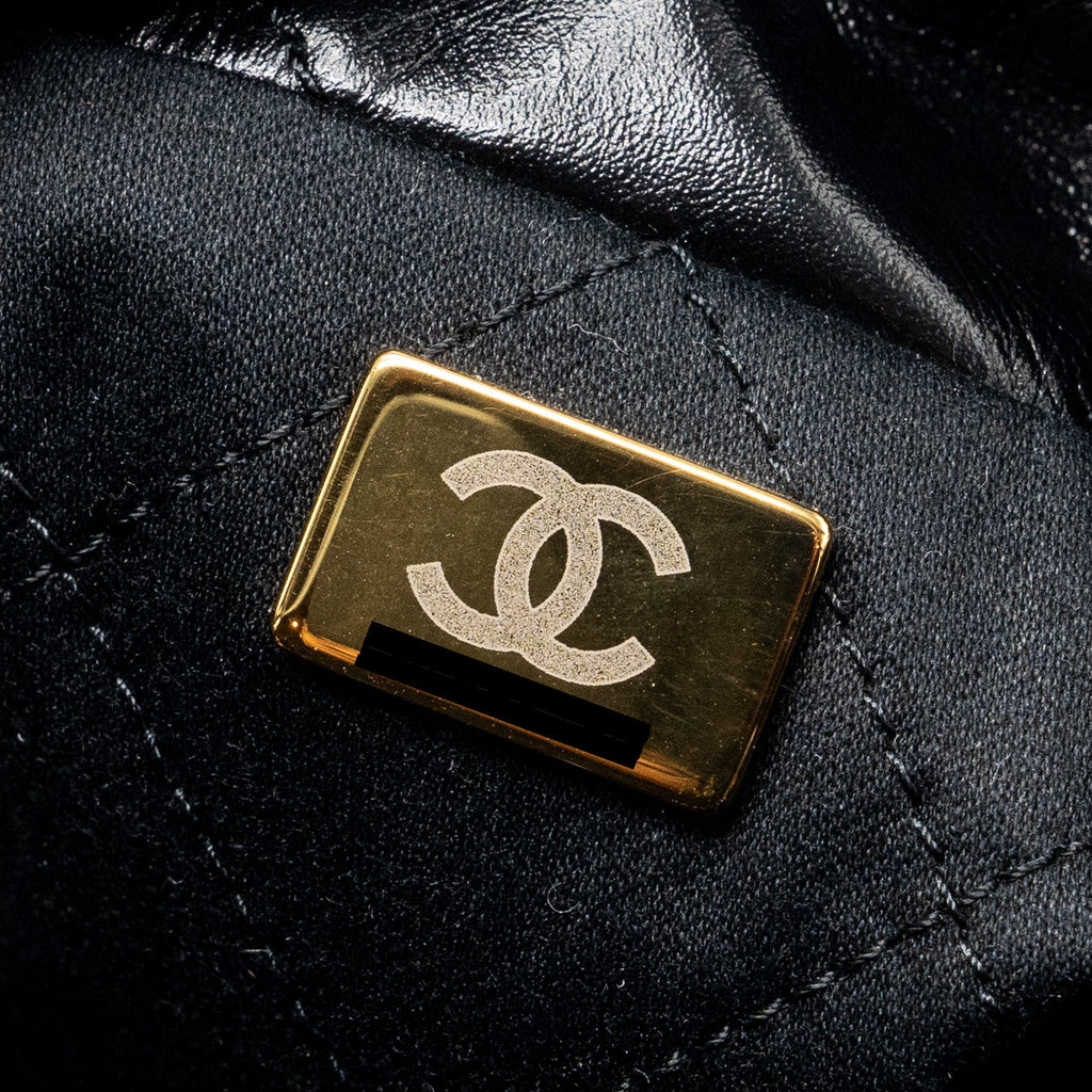 CHANEL MINI 22 BAG SHINY CALFSKIN BLACK GHW (MICROCHIP)