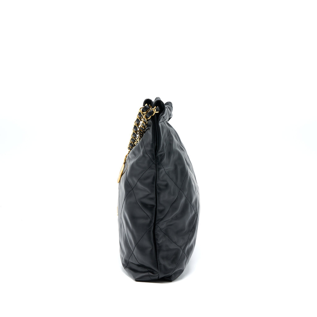 CHANEL 22 BAG MEDIUM SHINY CALFSKIN BLACK GHW (MICROCHIP)