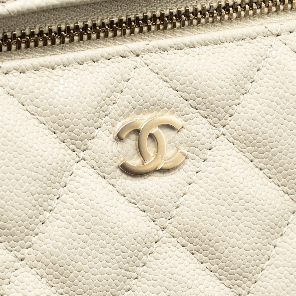 CHANEL CC TOP HANDLE VANITY WITH CHAIN CAVIAR LIGHT GREY LGHW (MICROCHIP)