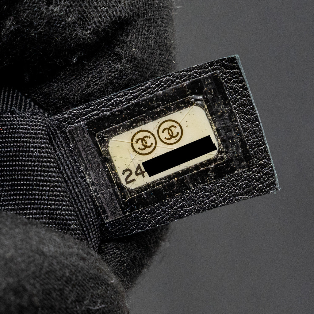 CHANEL MEDIUM BOY BAG SMOOTH CALFSKIN BLACK GHW