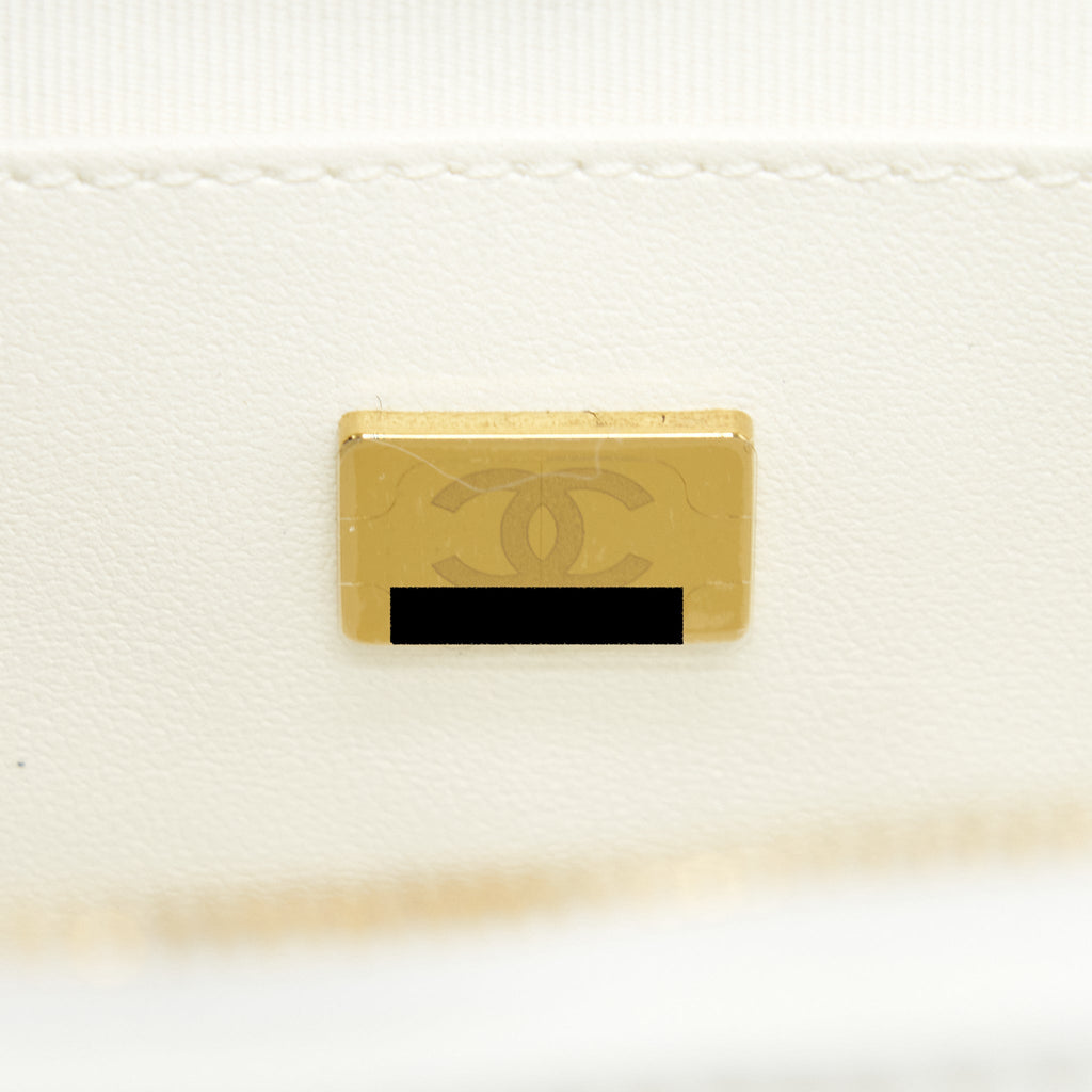 CHANEL 22S HEART BAG LAMBSKIN WHITE LGHW (MICROCHIP)