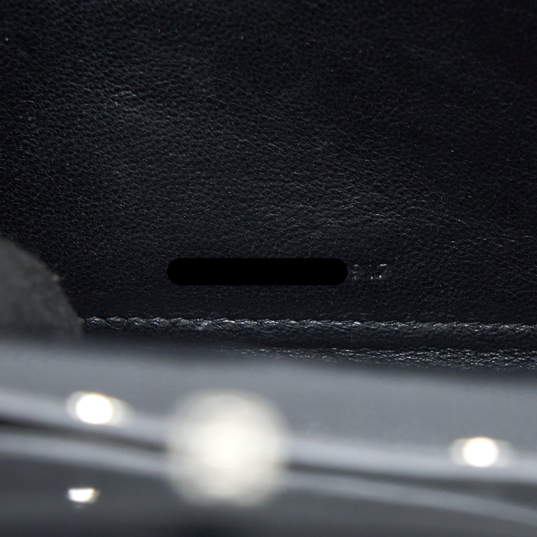 SAINT LAURENT/YSL ENVELOP CHAIN WALLET GRAINED CALFSKIN BLACK SHW