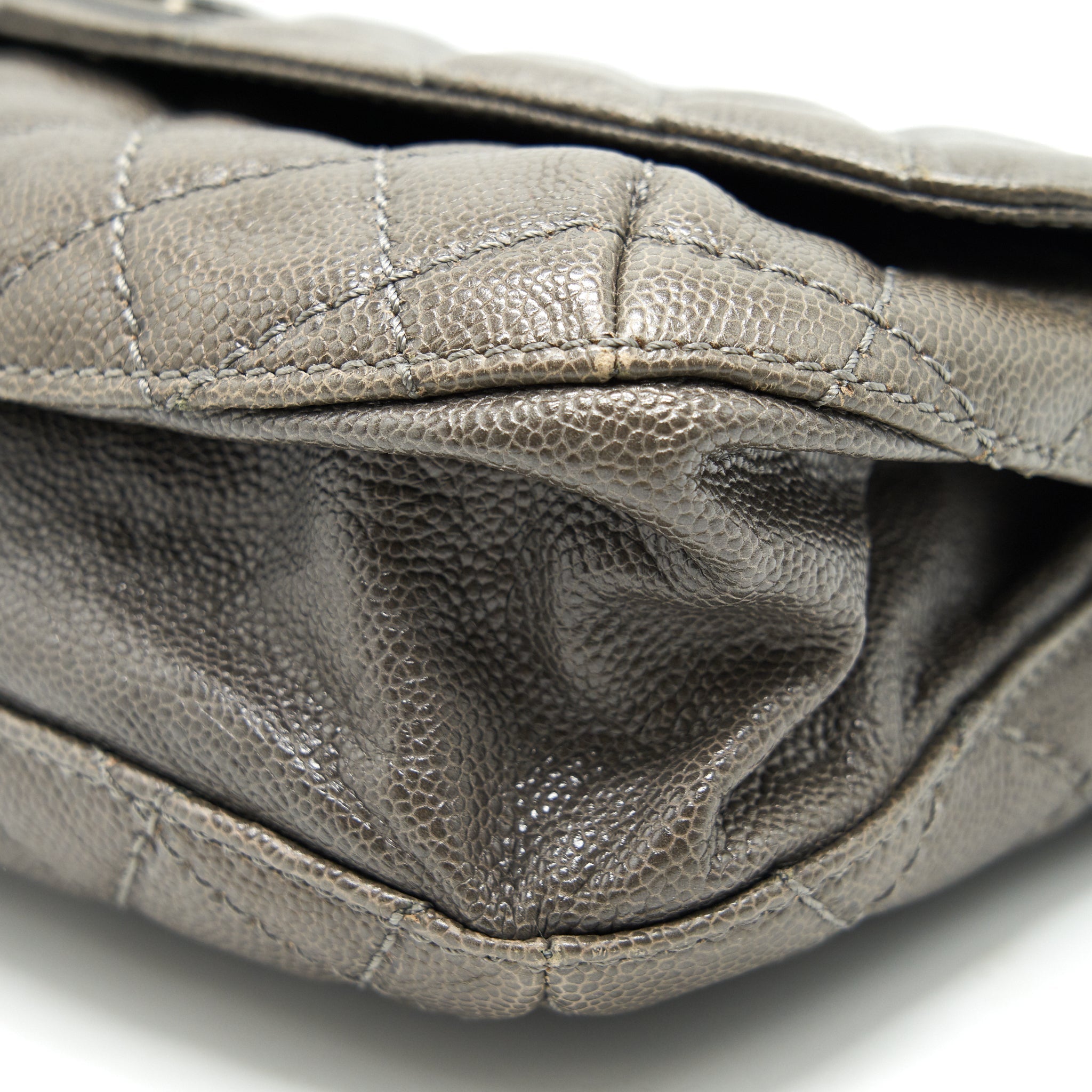 CHANEL SEASONAL JUMBO CAVIAR FLAP BAG GREY WITH RUTHENIUM HARDWARE
