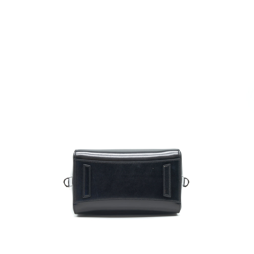 GIVENCHY ANTIGONA MINI SMOOTH CALFSKIN BLACK