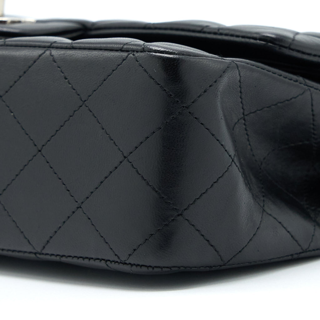 CHANEL MEDIUM CLASSIC DOUBLE FLAP BAG LAMBSKIN BLACK SHW
