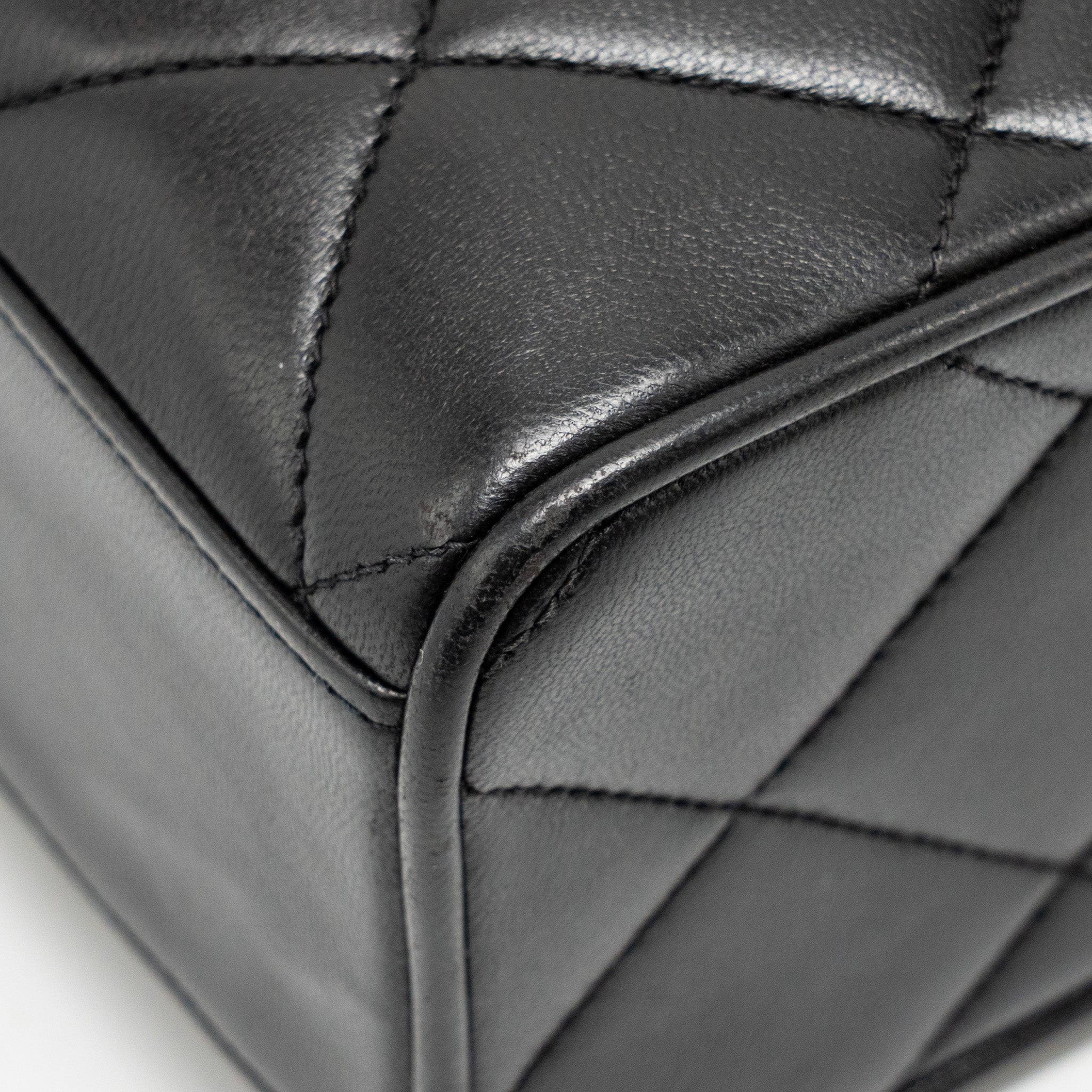 CHANEL VINTAGE QUILTED CC FLAP BAG LAMBSKIN BLACK GHW