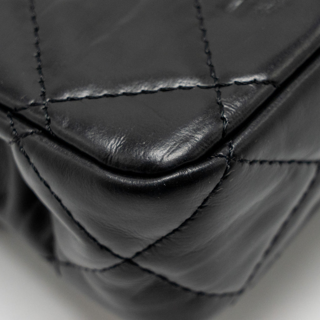 CHANEL 23A QUILTED FLAP CLUTCH CALFSKIN BLACK LGHW (MICROCHIP)