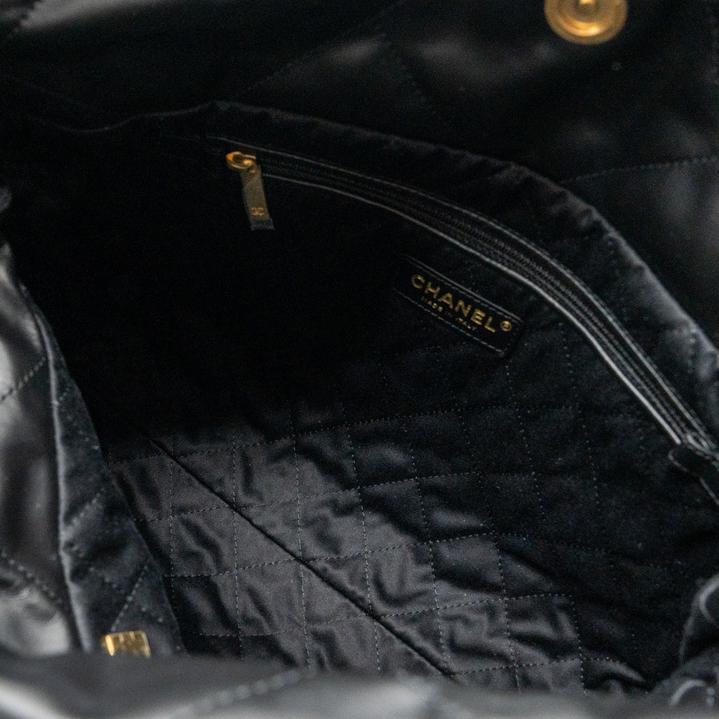 CHANEL SMALL 22 BAG CALFSKIN BLACK / WHITE LETTER GHW (MICROCHIP)