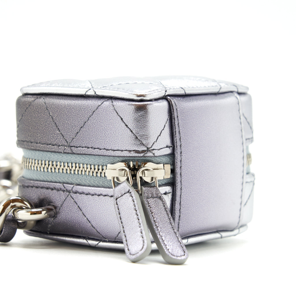 CHANEL MINI VANITY WITH GIANT CHAIN SILVER SHW