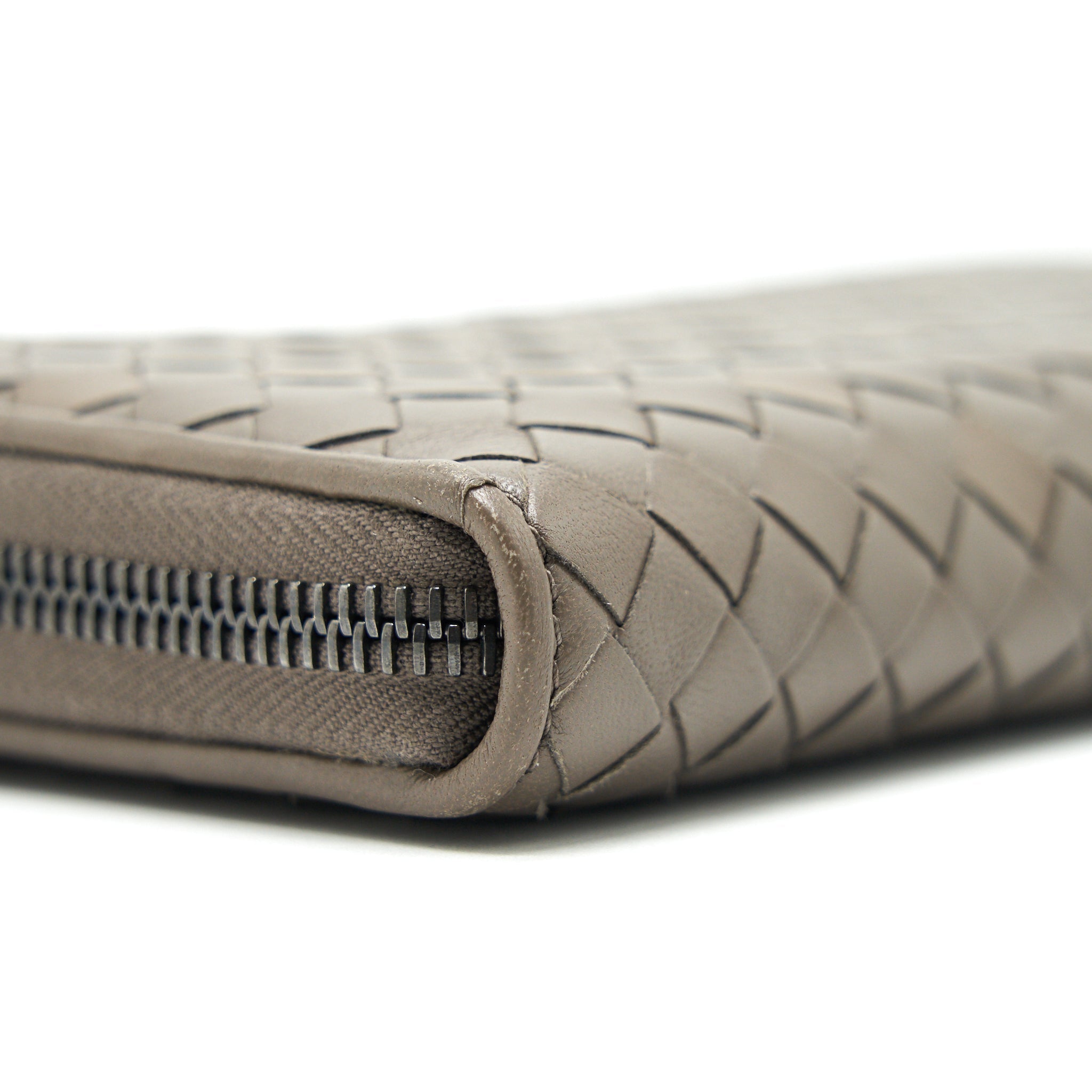 BOTTEGA VENETA ZIPPER WALLET