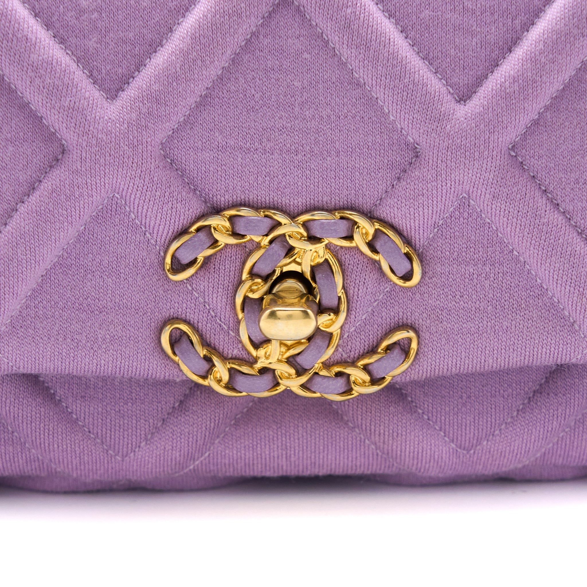 CHANEL 19 WAIST BAG QUILTED JERSEY/ LAMBSKIN LIGHT PURPLE MULTICOLOUR HARDWARE