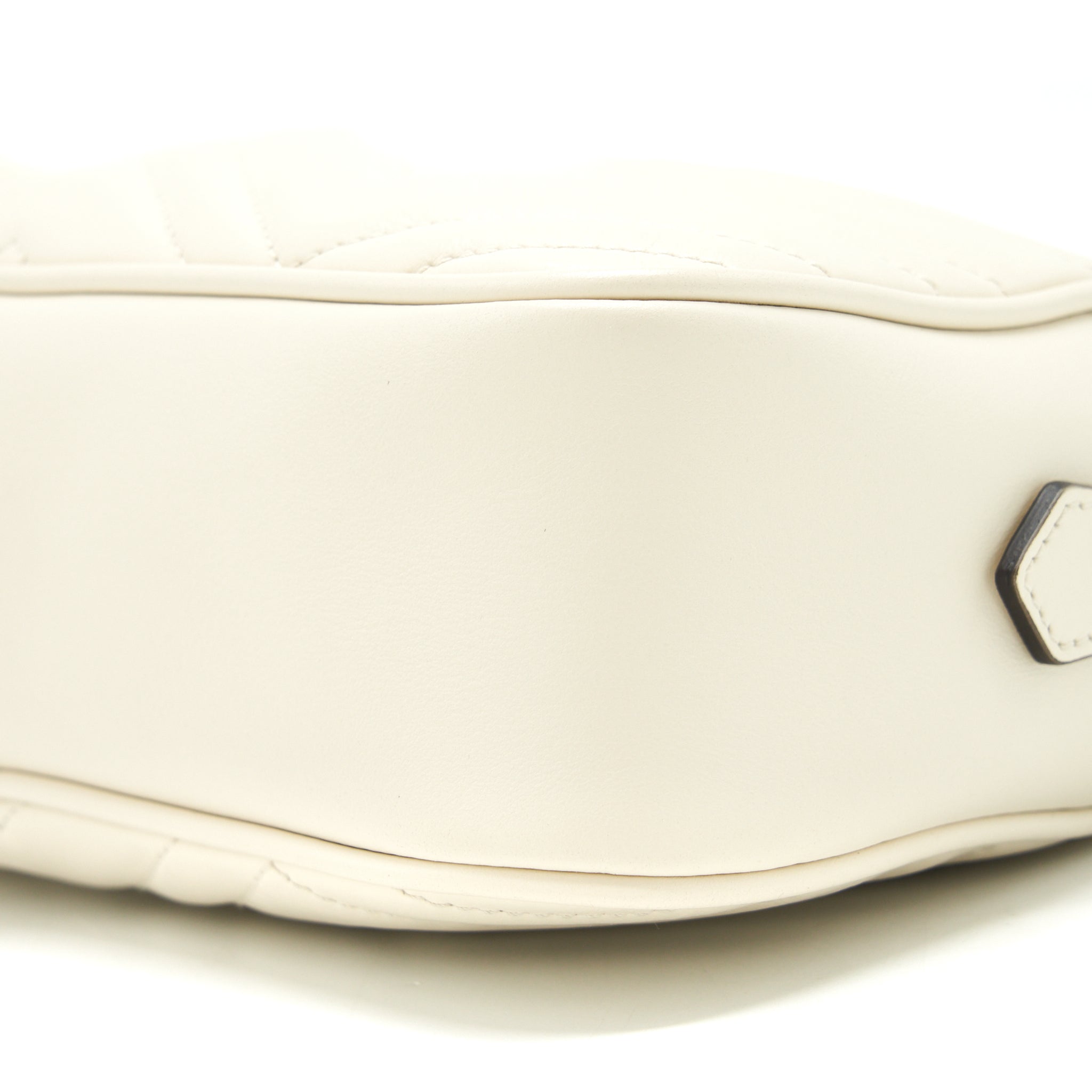 GUCCI MARMONT CAMERA BAG WHITE GHW