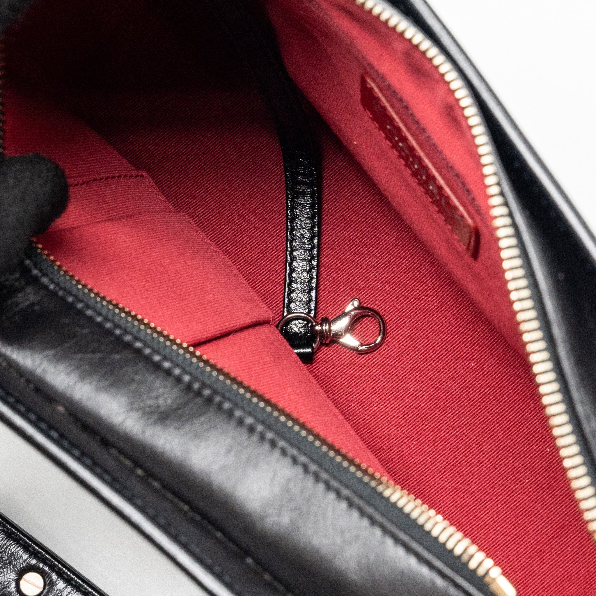 CHANEL NEW MEDIUM GABRIELLE HOBO BAG CALFSKIN BLACK MULTICOLOUR HARDWARE (MICROCHIP)