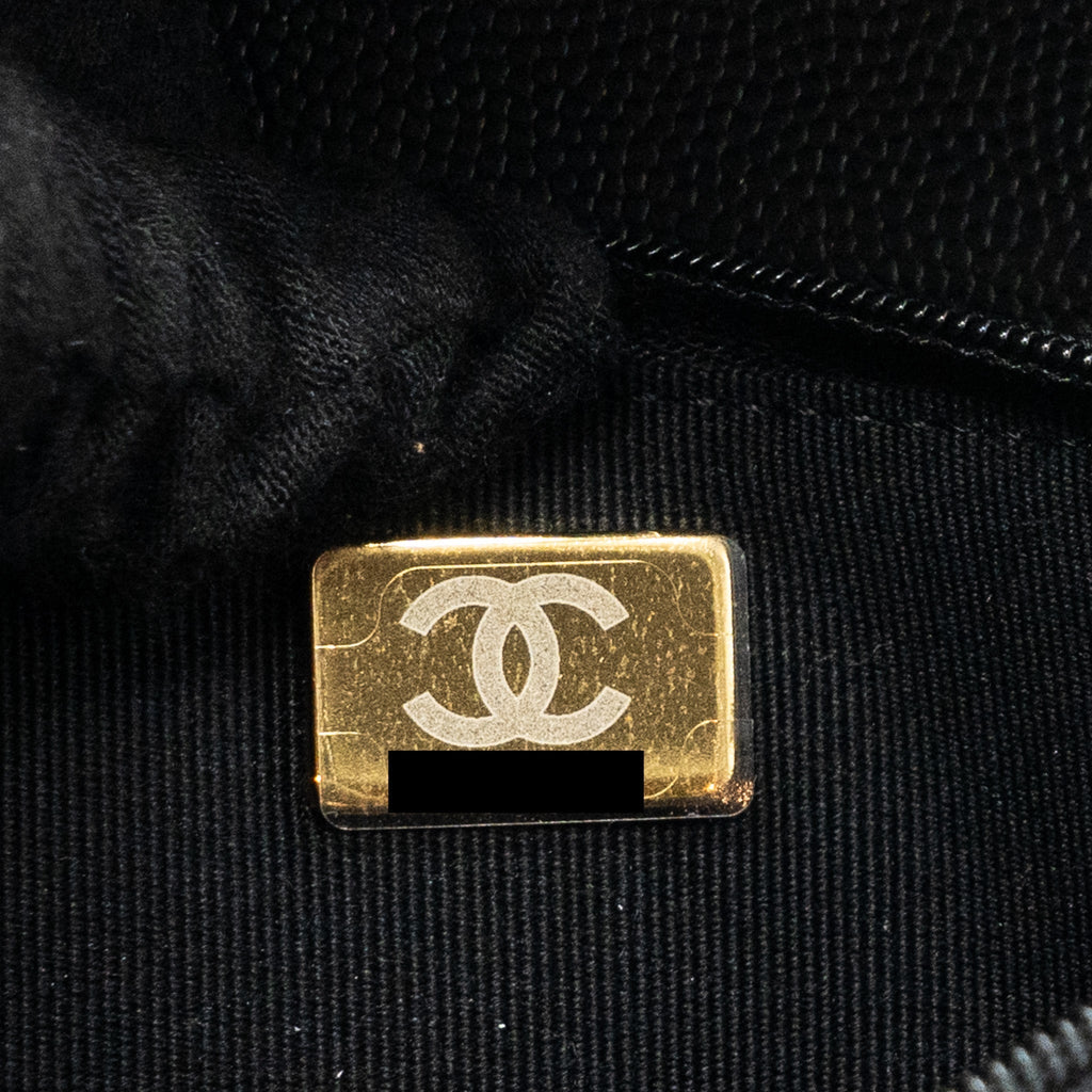 CHANEL 23K DETAILED CC LOGO WALLET ON CHAIN CAVIAR BLACK LGHW (MICROCHIP)