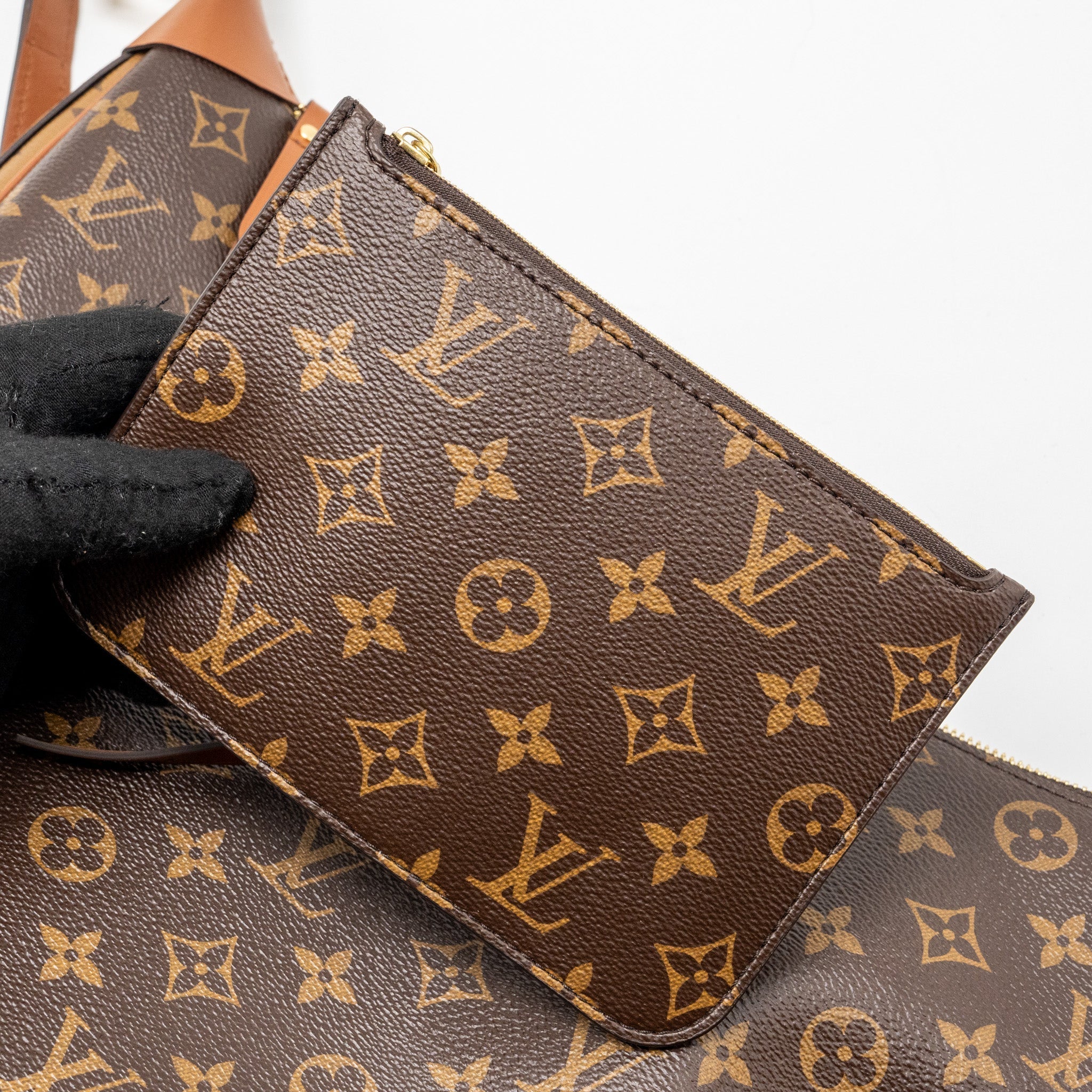 LOUIS VUITTON LOOP HOBO BAG MONOGRAM CANVAS GHW