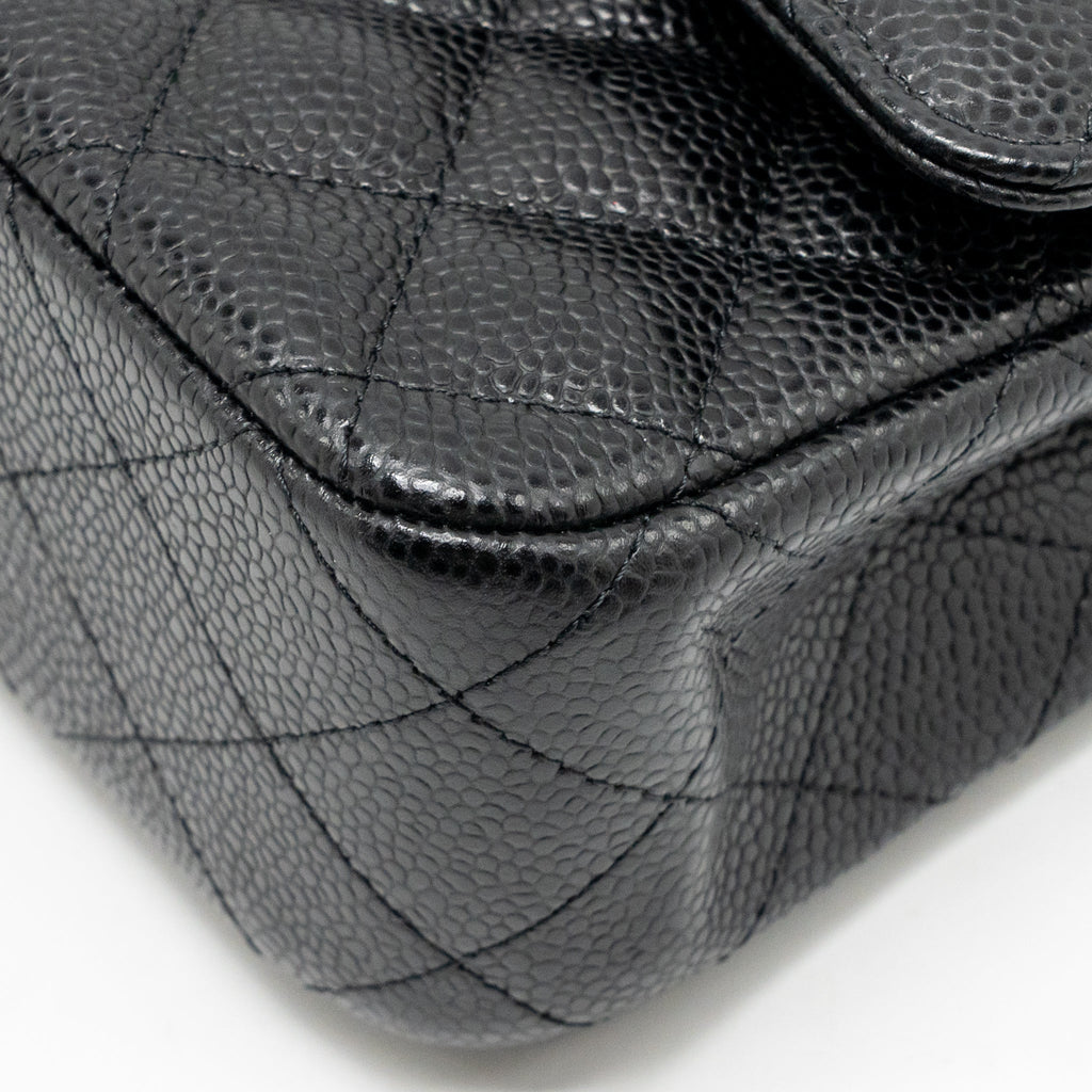 CHANEL MEDIUM CLASSIC DOUBLE FLAP BAG CAVIAR BLACK GHW