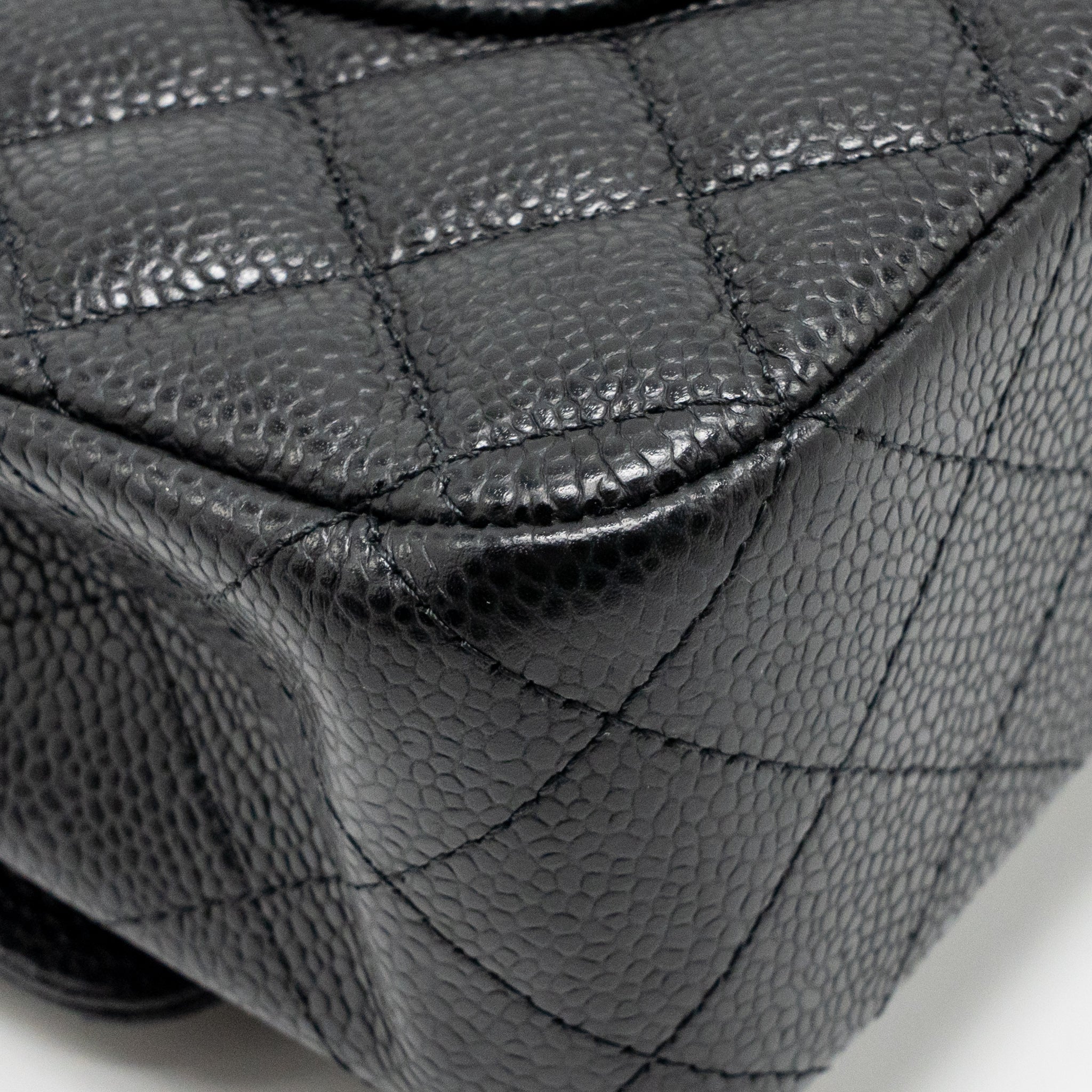 CHANEL MEDIUM CLASSIC DOUBLE FLAP BAG CAVIAR BLACK GHW
