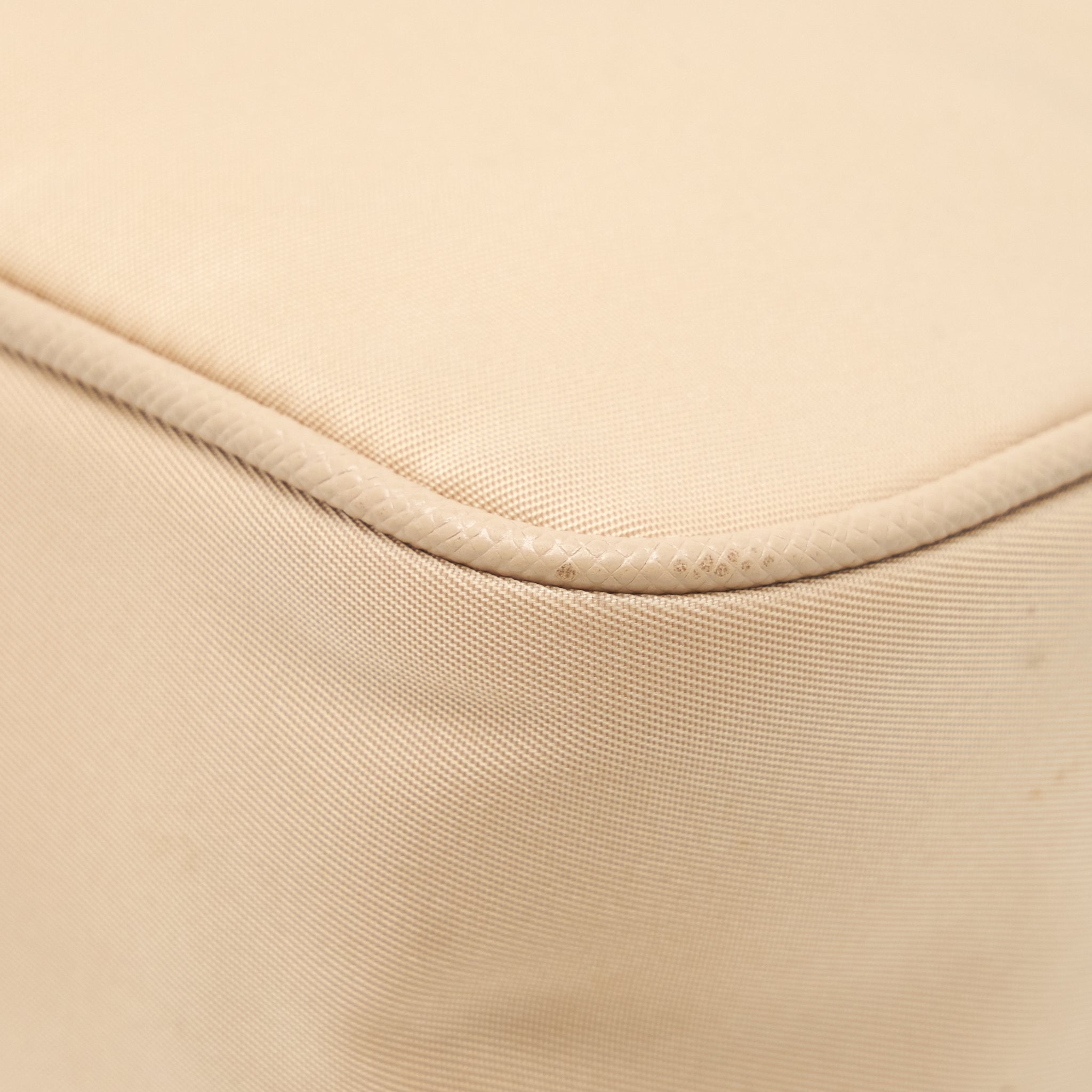 PRADA 2005 RE-EDITION NYLON BAG LIGHT BEIGE