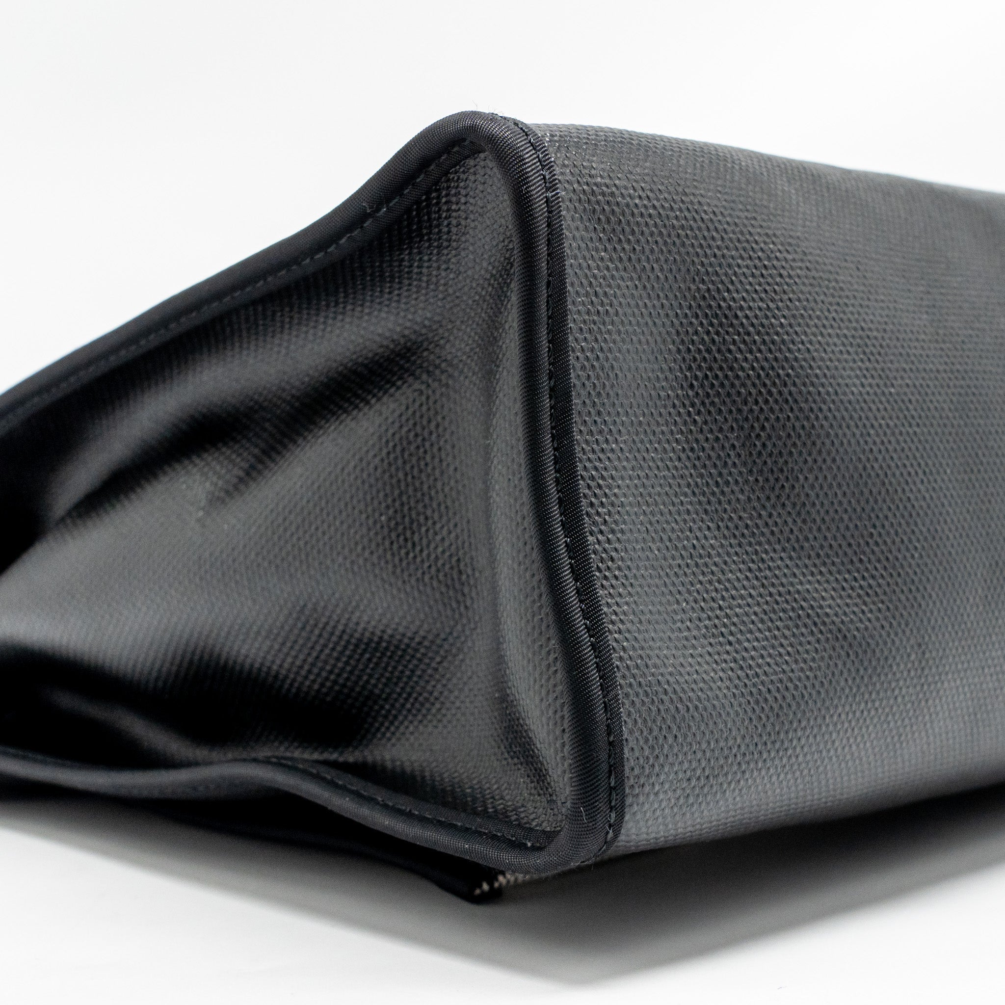 HERMES HERBAG 31 ZIP BAG BERLINE CANVAS/HUNTER LEATHER BLACK/ECRU-BLACK SHW