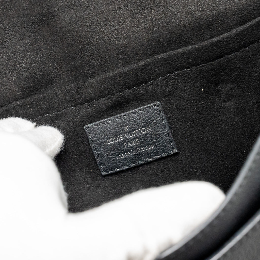 LOUIS VUITTON MY LOCK ME BAG CALFSKIN BLACK SHW