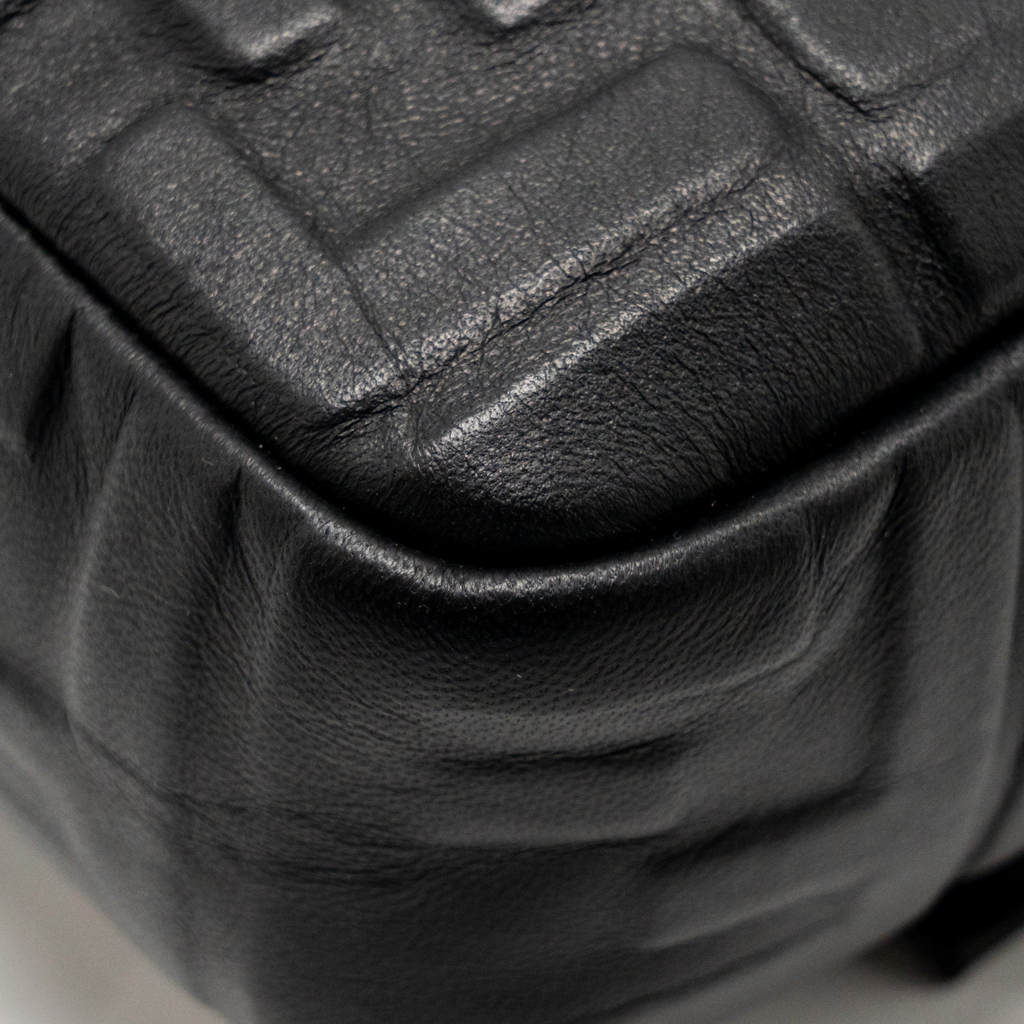 FENDI LARGE BAGUETTE BAG NAPPA BLACK GHW
